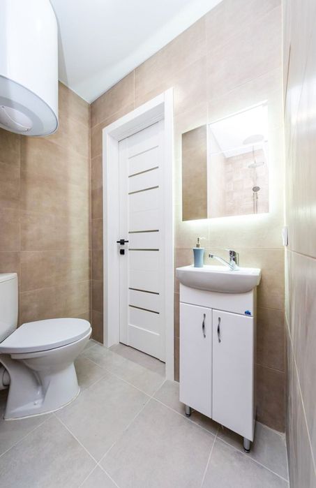 Нова, ВІП, Ревуцкого 40В,м Харьківская 5 хв пішки, рядом Позняки