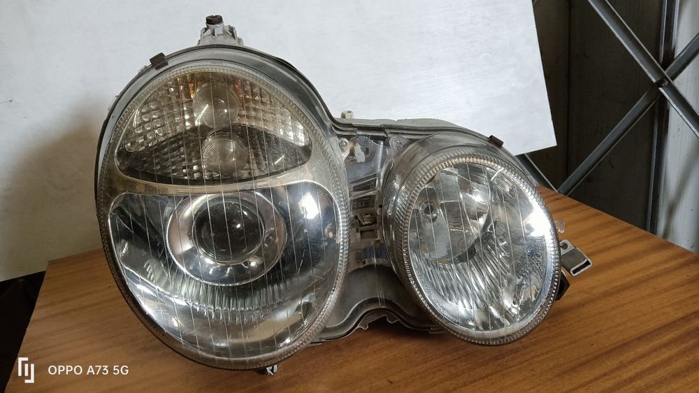 Farol Mercedes w210 ótica 1999 direito