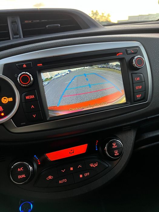 Toyota yaris D4D diesel vermelho Ano 2013/03 Activo