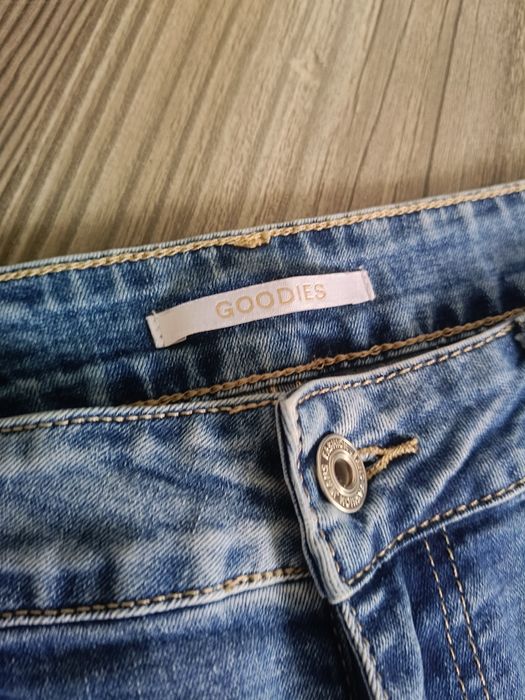 Spodnie jeansowe, jeansy z przetarciami Goodies