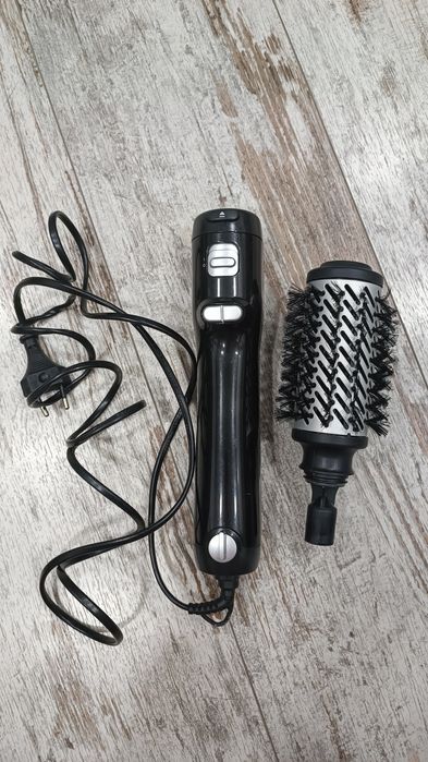 Фен-щетка Rowenta BRUSH ACTIV