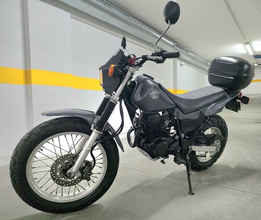 Yamaha TW 125CC.