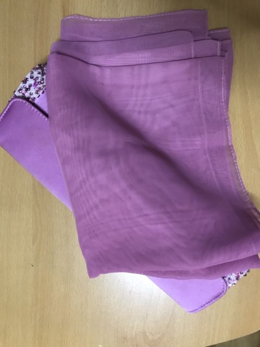 Clutch rosa com missangas