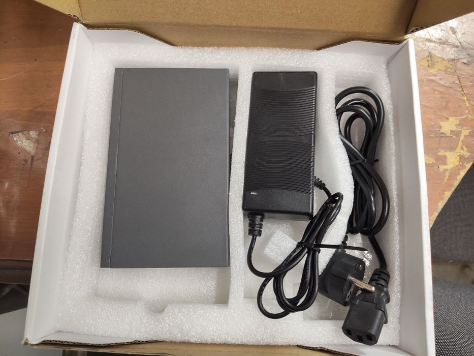 Комутатор POE Switch 6009FE 8 портів