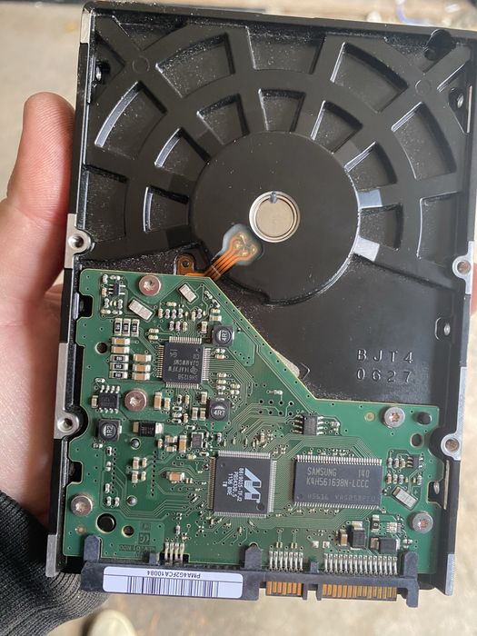 Жорсткий диск 1 терабайт