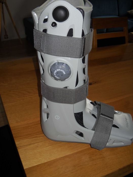 Orteza długa Aircast Airselect Elite Large DJO, LLC roz. 39 - 42