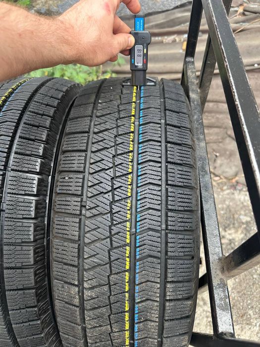 Шины БУ 205 55 R 16 Bridgestone blizzak VRX 2 Зима Комплект резина