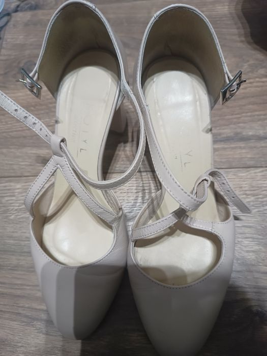 Buty ślubne Kotyl beżowe lico r. 36