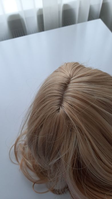 Парик мелированный блонд волнистые светлые волосы