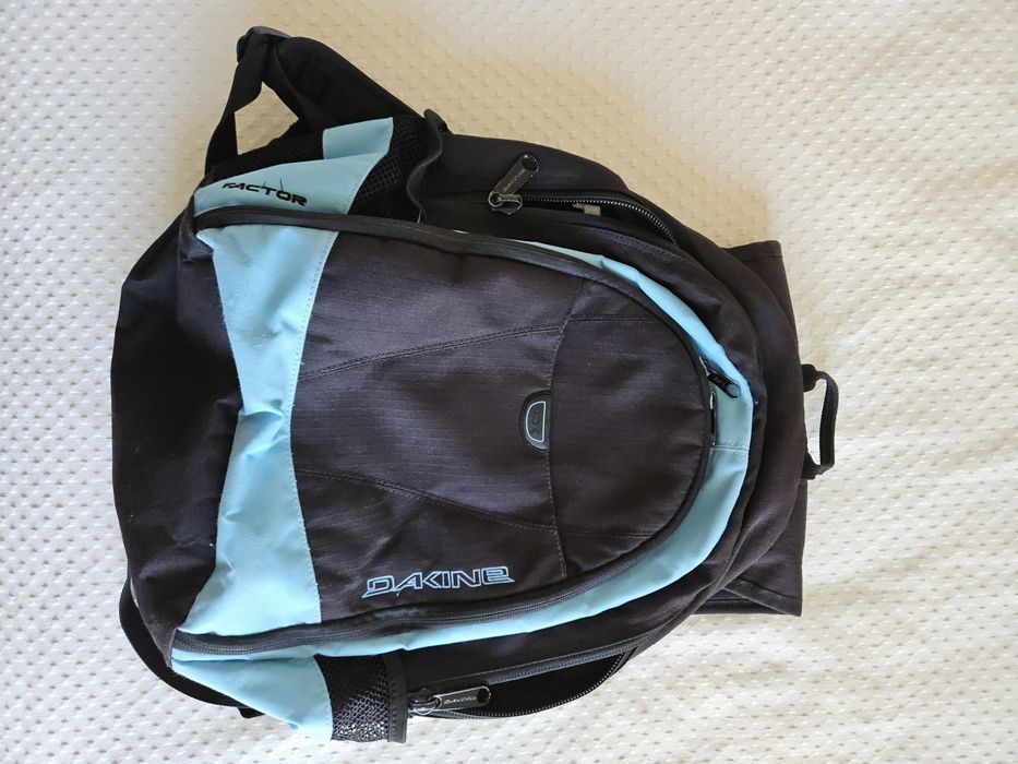 Mochila Dakine Factor