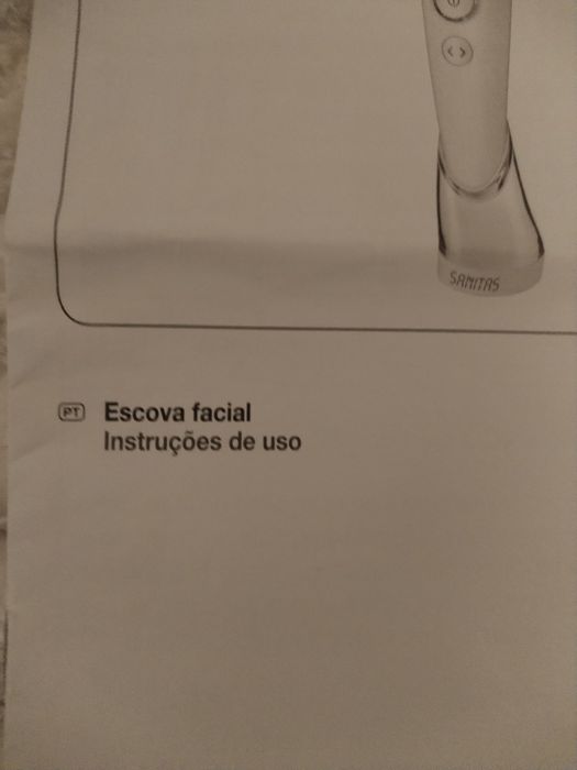 Escova de rosto nova