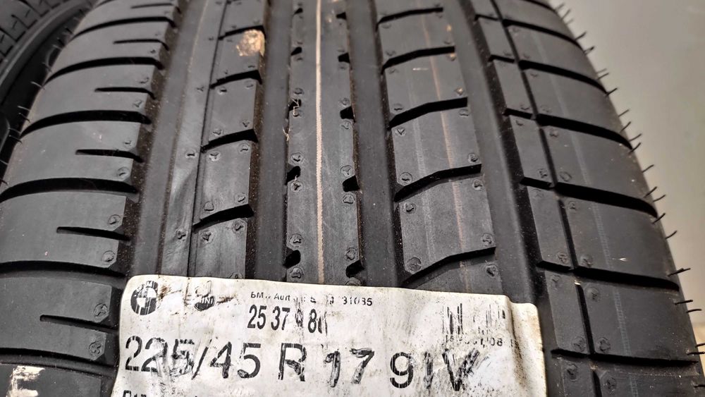 Шини  225/45R17 Goodyear Bridgestone