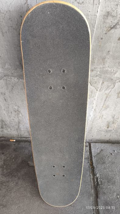 Skate OXELO Fluorescente usado em bom estado