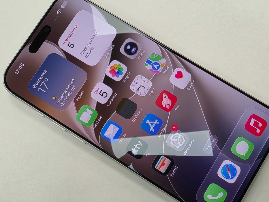 iPhone 17 PRO MAX 256GB Dual SIM (SIM + eSIM)/ Silver/ A3526/ BAT 100%/ Grade A/ + ładowarka/ 26.09.25 z Apple Store