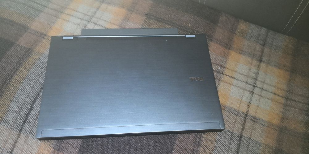 13,3 intel i3 E4310