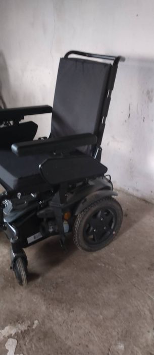 Новий електричний візок новий.