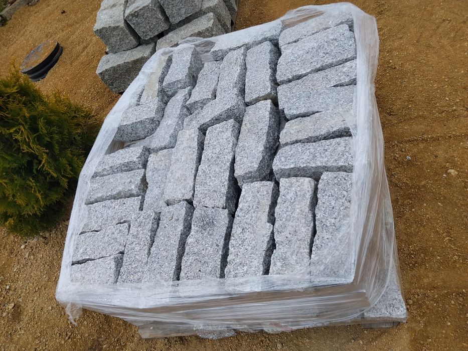 Obrzeża Palisady Ramka Granit Grysy  Pobrzeże
