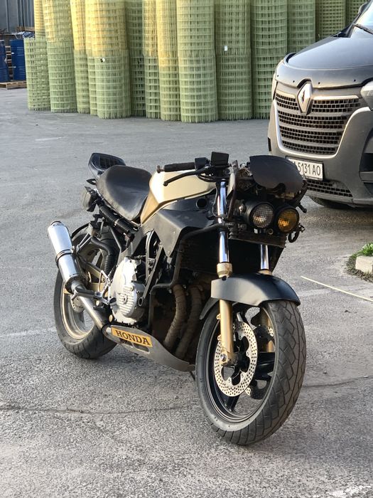 Honda CBR      и