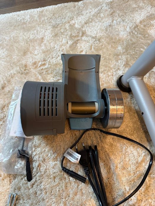 Trenażer rowerowy Tacx Flow Smart