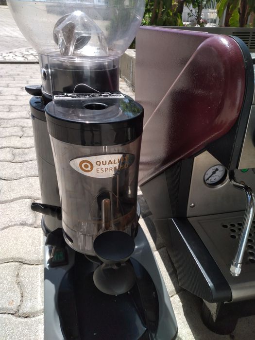 Vende-se moinho de café
