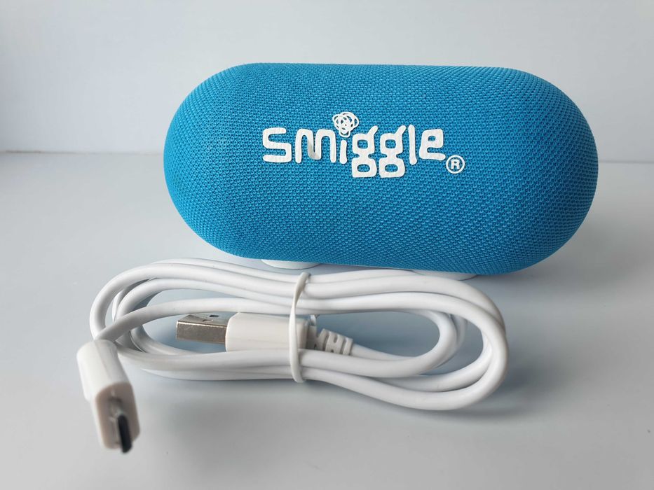Bluetooth колонка smiggle speaker +зарядне кабель