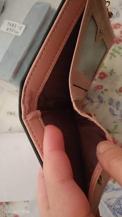 Carteiras novas femininas