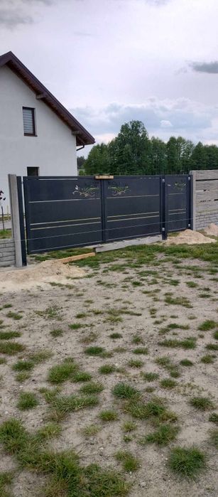 Brama, brama skrzydłowa, brama przesuwna, furtka, ogrodzenie, balkon