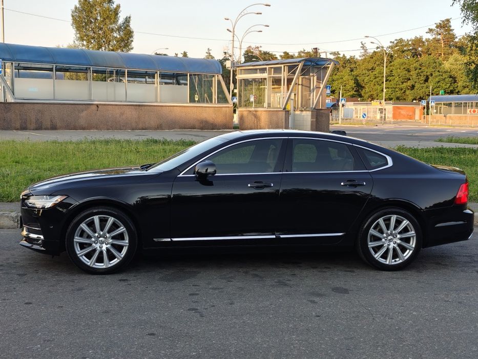 Volvo s90 inscription