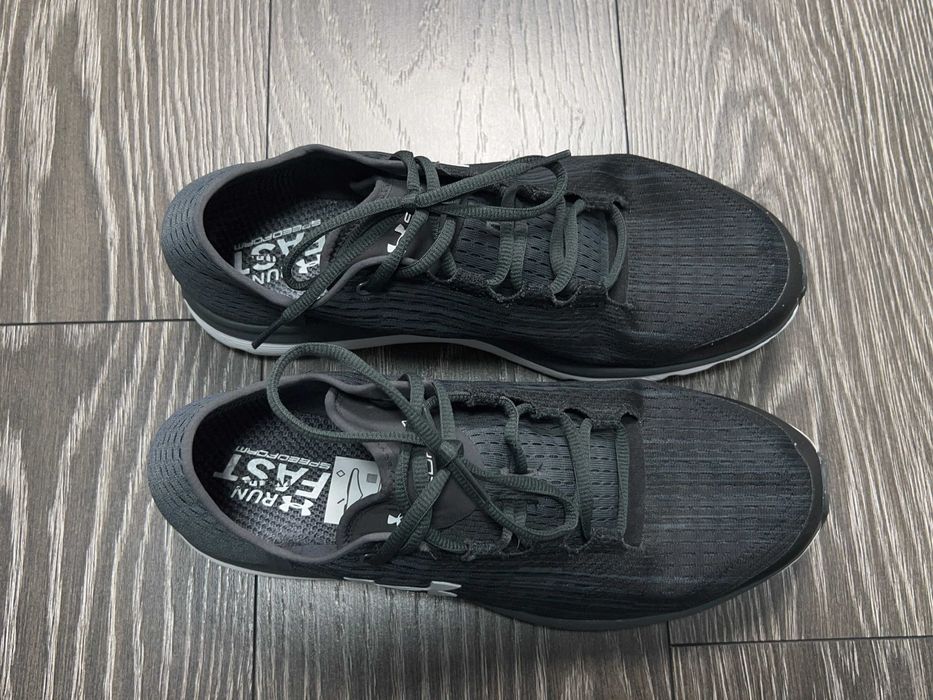 Under armour чоловічі кросівки бігові оригінал нові спортивні сірі 45