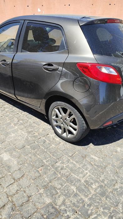 Mazda 2 — fotografia 3