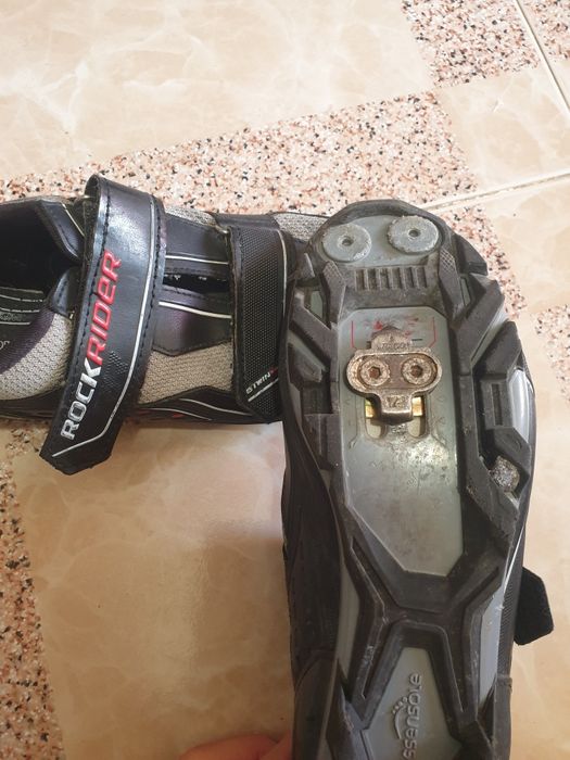 Tenis rockrider c/ encaixe