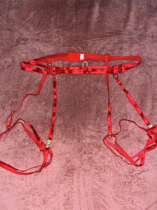 Пояс-портупея з гартерамм червоний