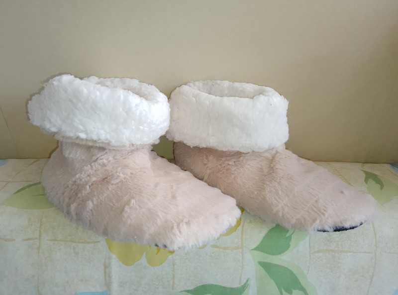 Pantufas quentes novas, n. 35