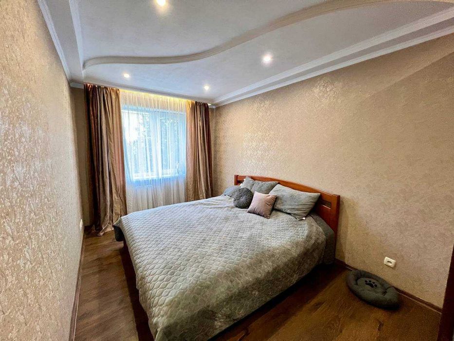 Продам 3-х комнатную квартиру район "80 школы"