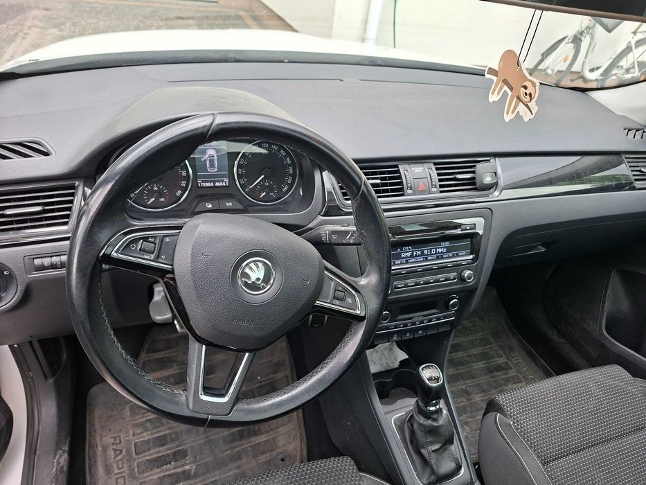 skoda rapid 1.6