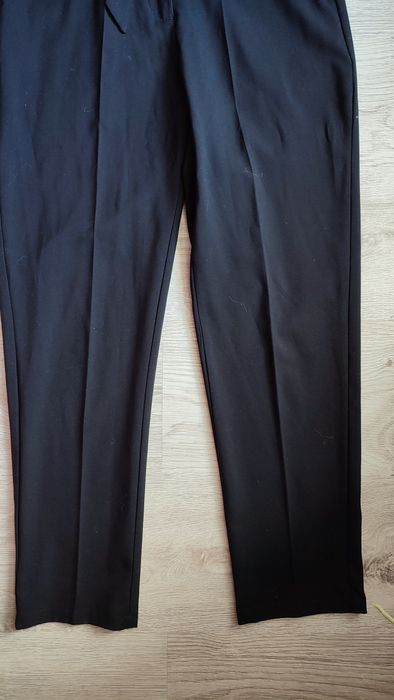 Czarne damskie spodnie eleganckie 36 H&M