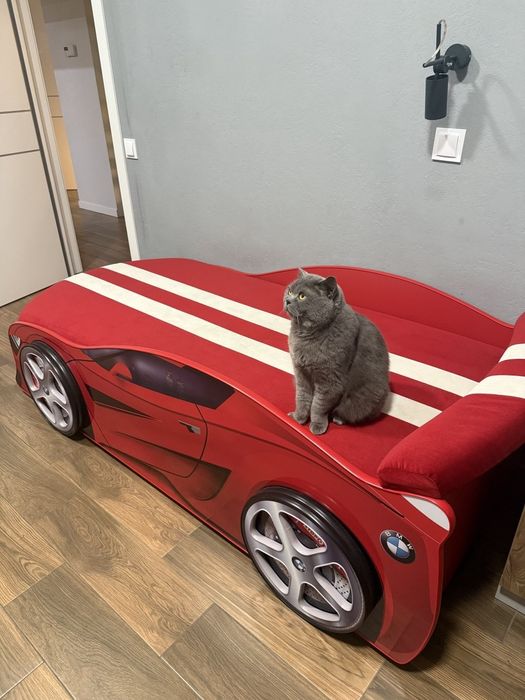 Ліжко дитяче машина