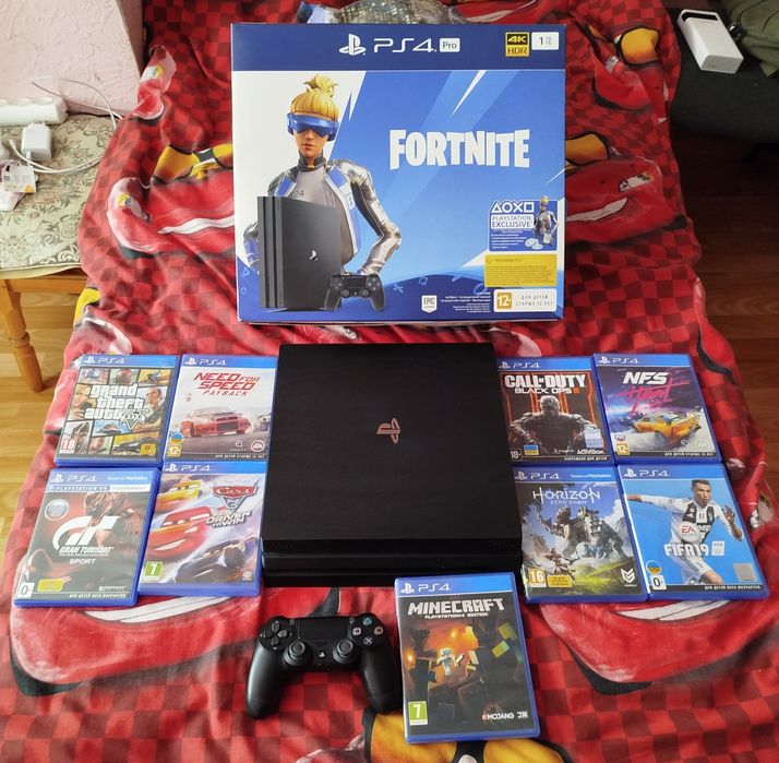Продам playstation 4 pro 1 TB