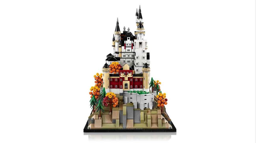 Конструктор 1в1 як Lego Architecture Neuschwanstein Castle 3455 дет