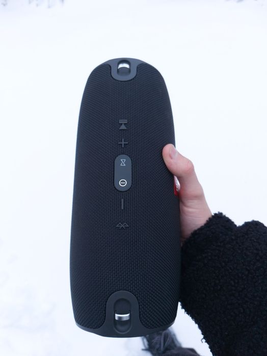 Продам портативну колонку JBL XTREME оригінал,в гарному стані!
