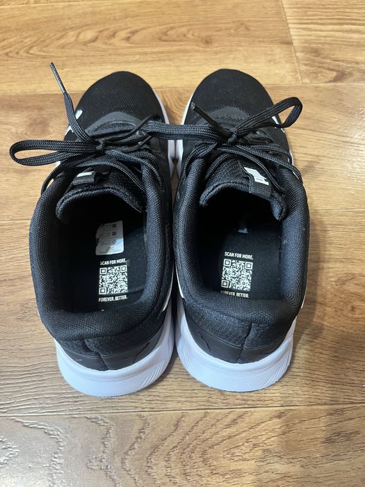 Кросівки Puma FlexFocus Lite унісекс, розмір 42, чорні