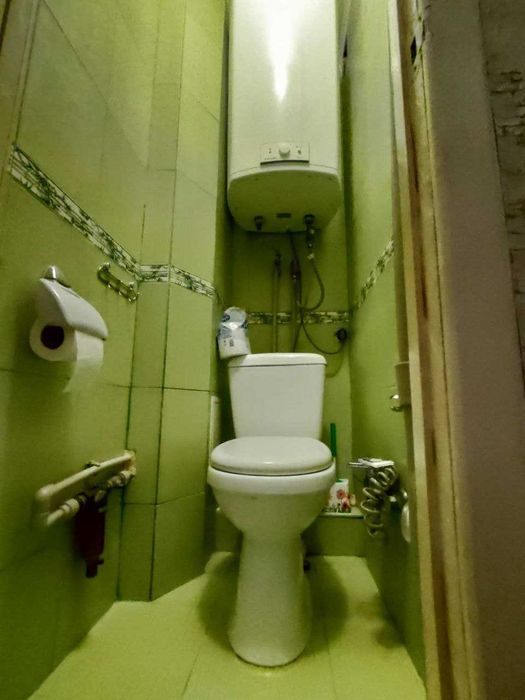 Оренда 3 кімнатної  квартири Добровольського проспект.