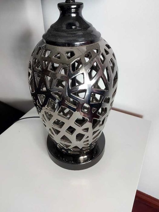 Conjunto de quarto branco praticamente novo