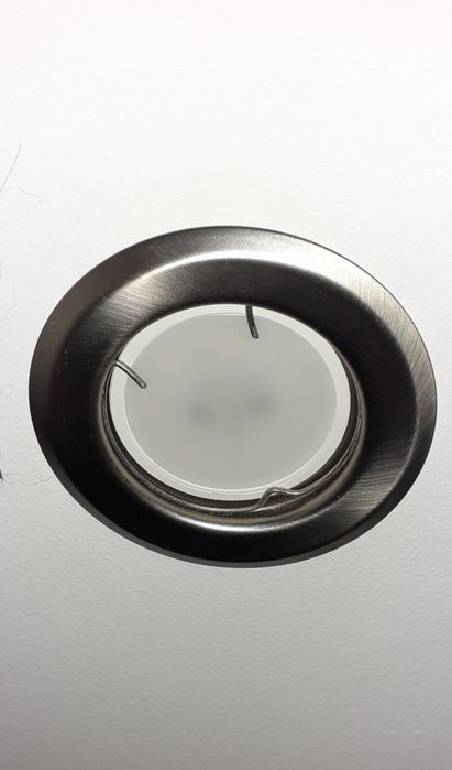 Oprawki halogenowe LED 12V/230V satyna