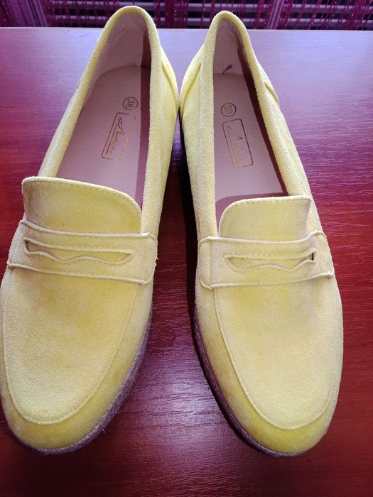 Лофери, еспадрільї, туфлі на плетеній підошві