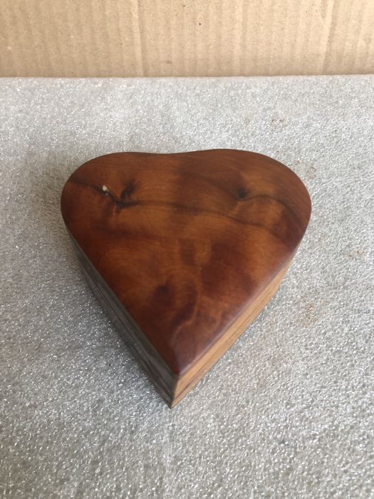 Guarda jóias em madeira