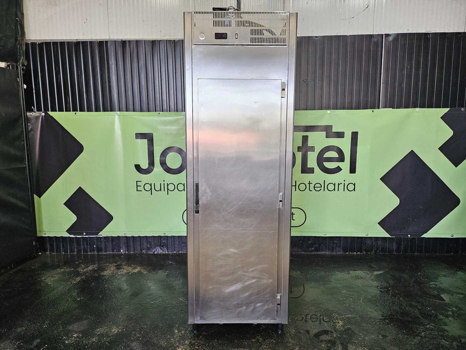 Frigoríficos e congeladores em inox com garantia