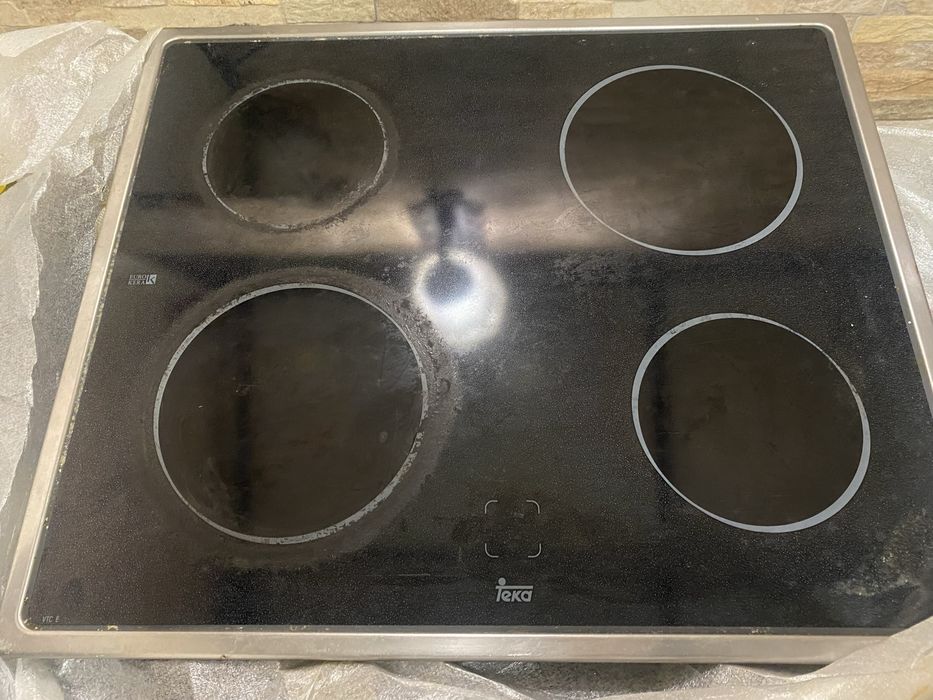 Placa de vitroceramica TEKA e forno elétrico TEKA HI-635ME