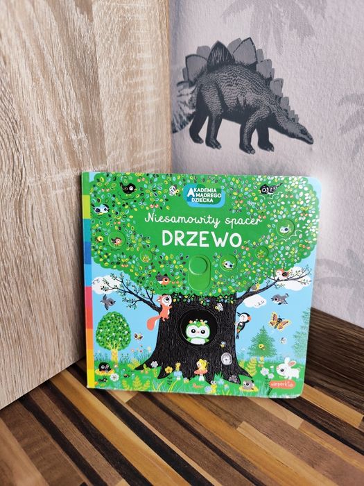 Drzewo. Akademia mądrego dziecka. Niesamowity spacer książka z ruchomy