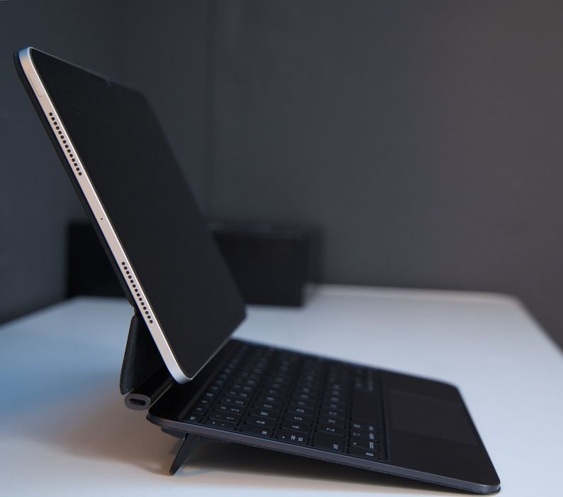 iPad Pro 11 cali M4 256 gb wifi stan idealny, Magic Keyboard oryginalna stan bardzo dobry.